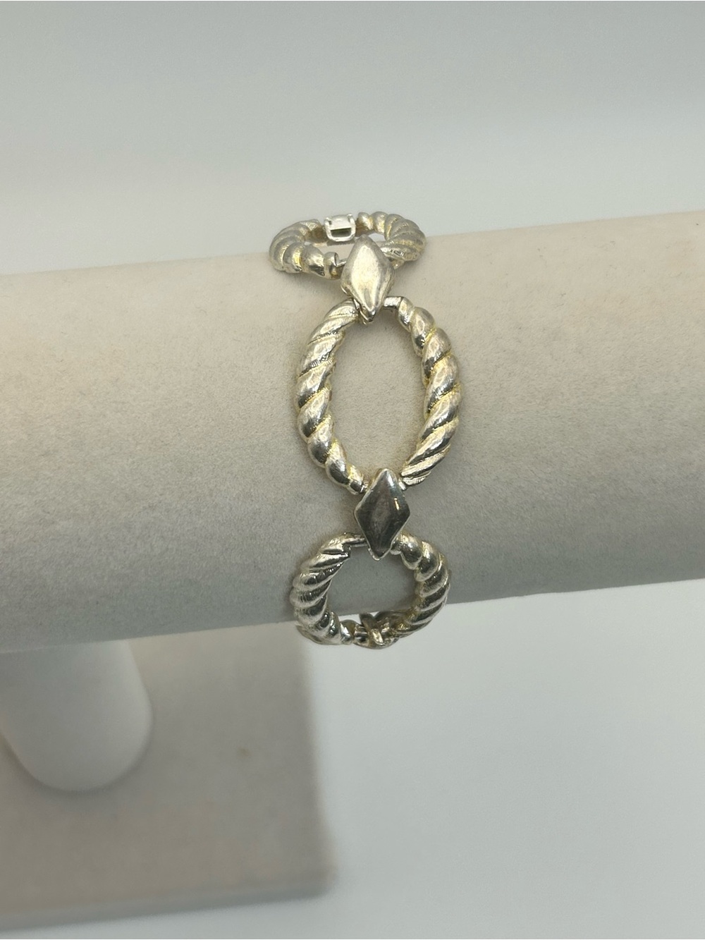 Twisted Oval Link Bracelet Silver-Tone 7.5" Vintage Unsigned